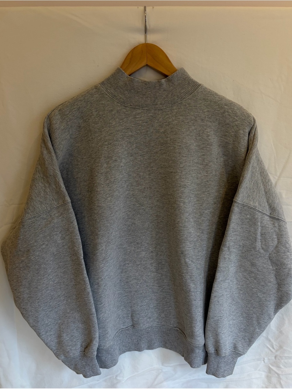 Aritzia TNA Grey Mock Neck Sweatshirt